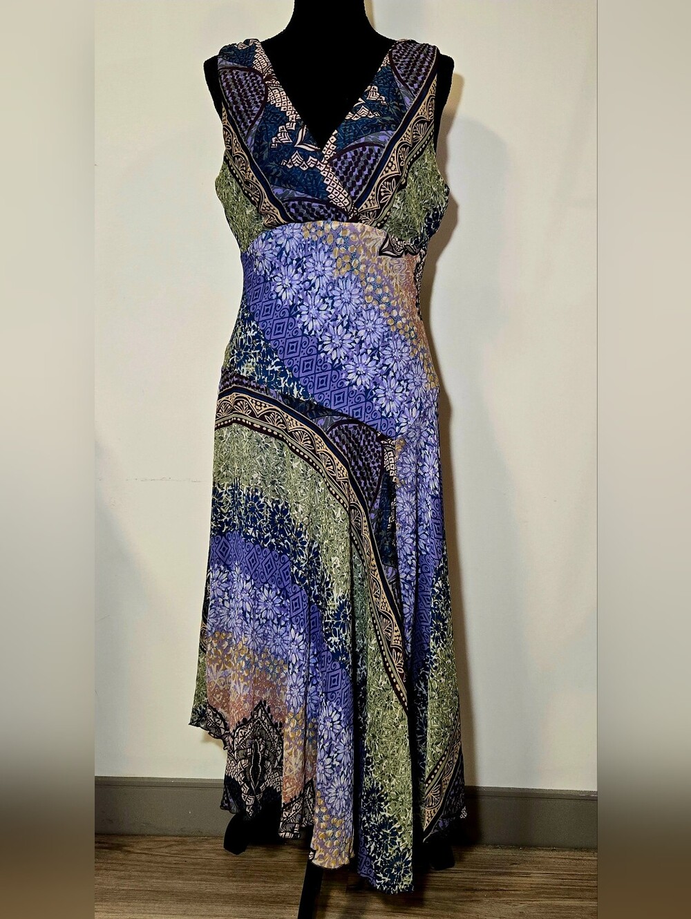 Dress Barn Blue & Green Mixed-Print V-Neck Maxi Dress